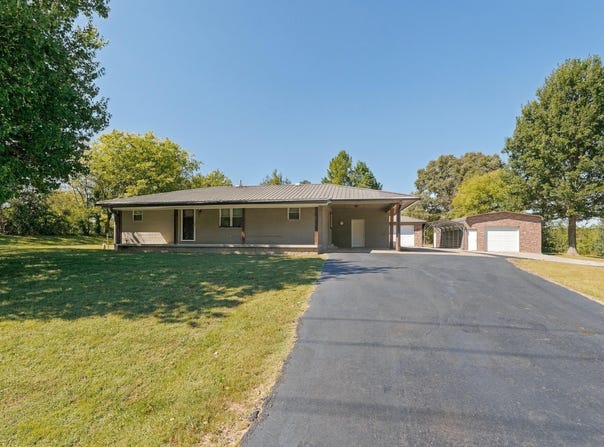 6059 US 60 W, Marion, KY 42064