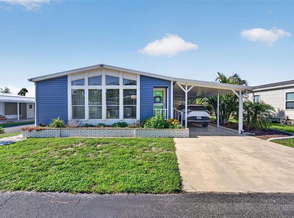 46 N EASTER ISLAND Circle, ENGLEWOOD, FL 34223