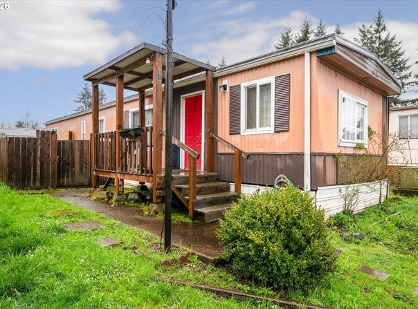 2145 31ST St, Springfield, OR 97477