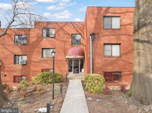 1581 N COLONIAL Terrace, ARLINGTON, VA 22209