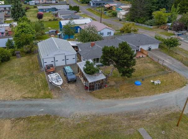 2343 HARRIS St, MyrtlePoint, OR 97458