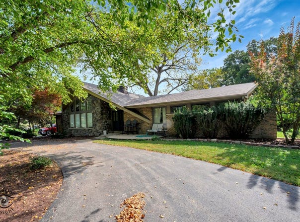 8681 Washington Street, Downers Grove, IL 60516