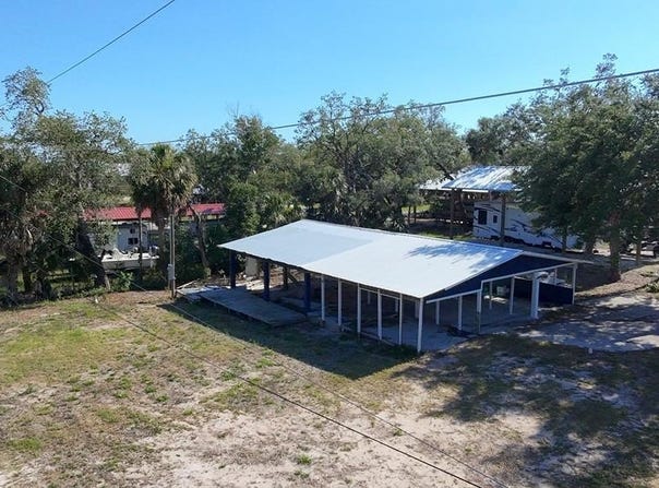 122 E 5th Ave, Horseshoe Beach, FL 32648