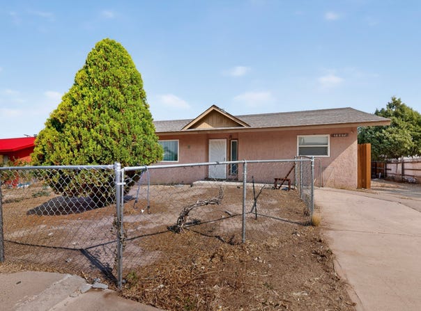 1907 E Shadowood, Espanola, NM 87532