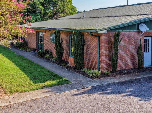 126 N Toms Street, Rutherfordton, NC 28139