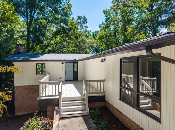 231 Kings Way, Clemson, SC 29631