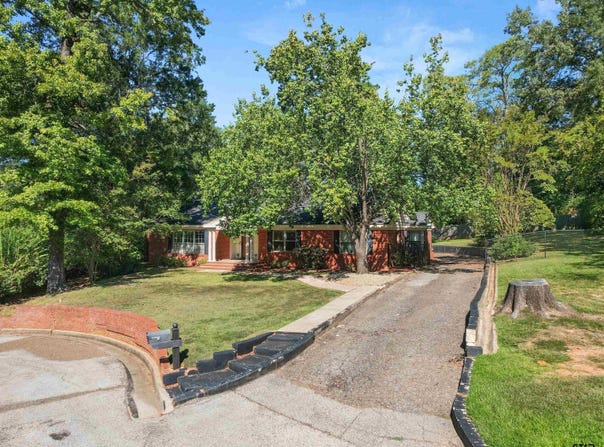 6 Lindsey Ln, Longview, TX 75601