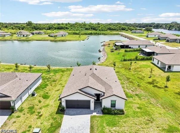 835 Gen D Macarthur Avenue, Labelle, FL 33935