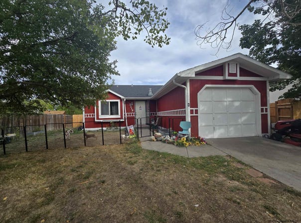 2219 PINE AVE, Cheyenne, WY 82007