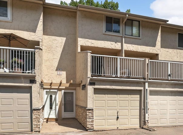 1741 Meadowlark Road, Eagan, MN 55122