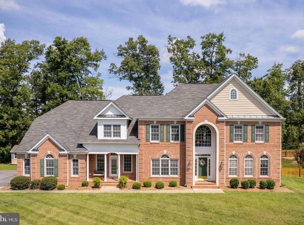 100 SAND BUNKER Court, FRONT ROYAL, VA 22630