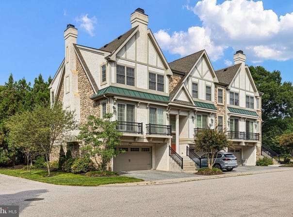 106 SUTTON WAY, NEWARK, DE 19711