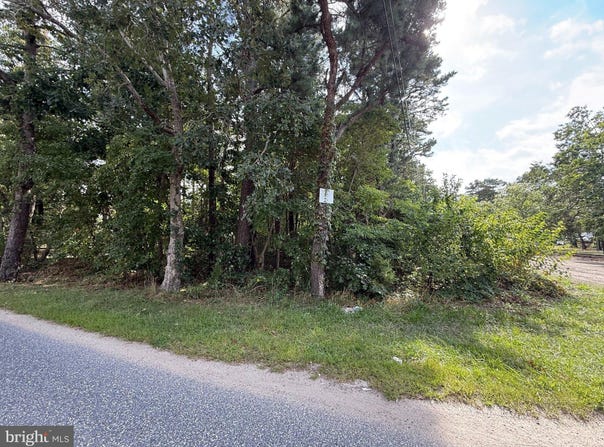 E COLLINGS Drive, WILLIAMSTOWN, NJ 08094