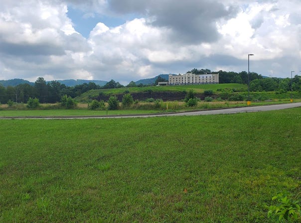 Plantation Drive, Elkins, WV 26241