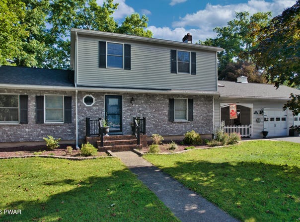 411 6th Street, Matamoras, PA 18336