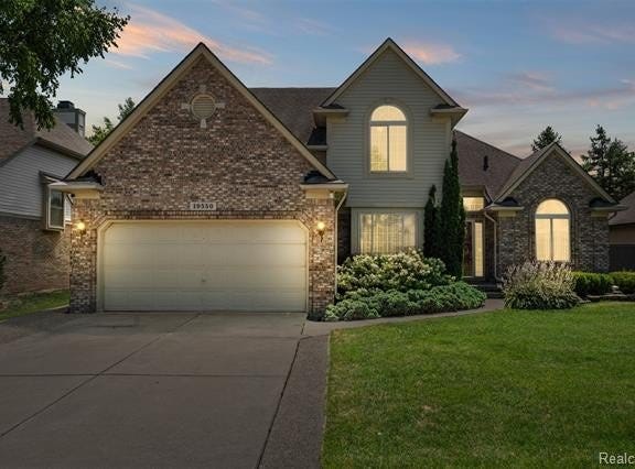 19550 Shorecrest Drive, Clinton Twp, MI 48038