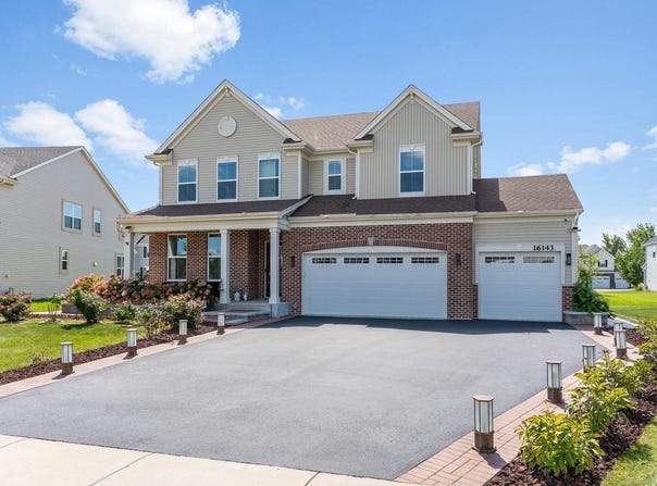16143 S Lake View Road, Plainfield, IL 60586