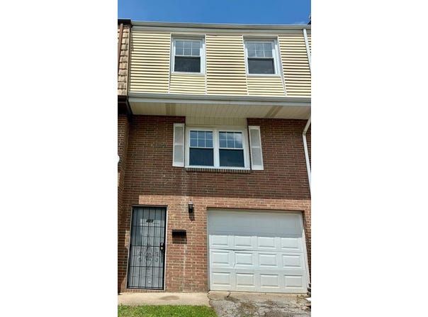 429 Jones St, Wheeling, WV 26003