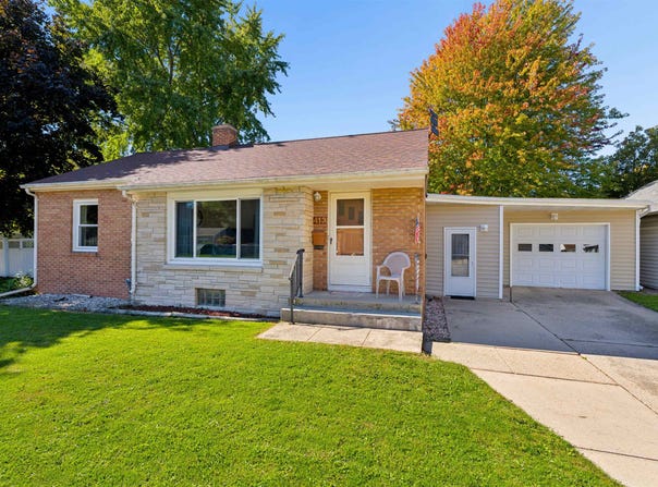 413 STEVENS Court, OSHKOSH, WI 54901
