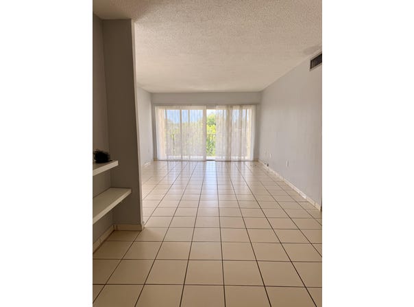 8775 Park Boulevard, Miami, FL 33172