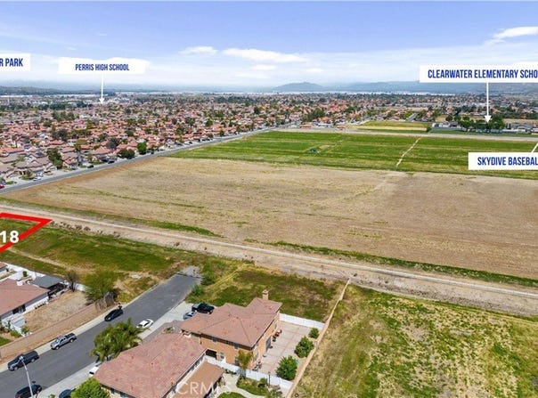 Dale, Perris, CA 92571
