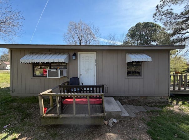 300 E Matthews Street, Brookland, AR 72417