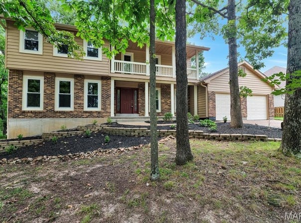 1508 Redbriar Drive, High Ridge, MO 63049