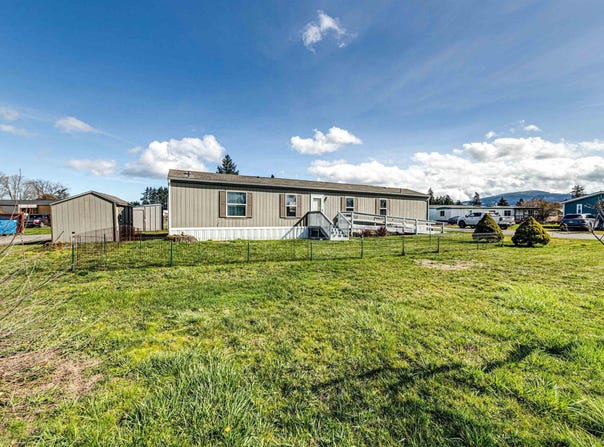491 Mill Rd #8, Sequim, WA 98382