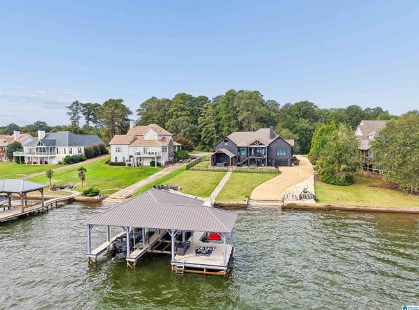 208 GRAND WAY, TALLADEGA, AL 35160