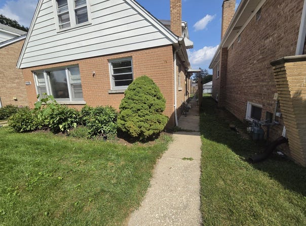2339 Northgate Avenue, North Riverside, IL 60546