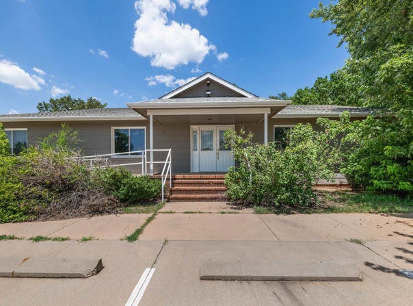 106 E Shadybrook, Cheney, KS 67025