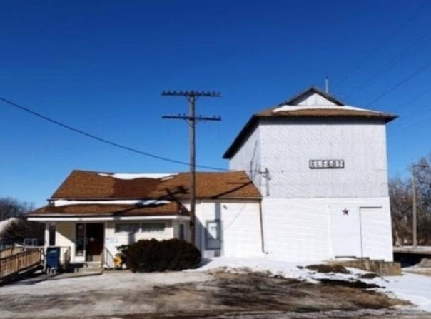 316 N Bridge, ELEROY, IL 61027