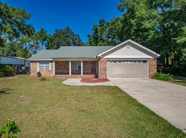 34 Ring Tailed Eagle Drive, Crawfordville, FL 32327