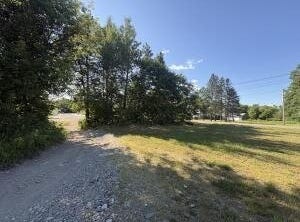 2801 Lee Road, Lee, ME 04455