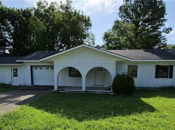 866 Ladonya ST, Waldron, AR 72958