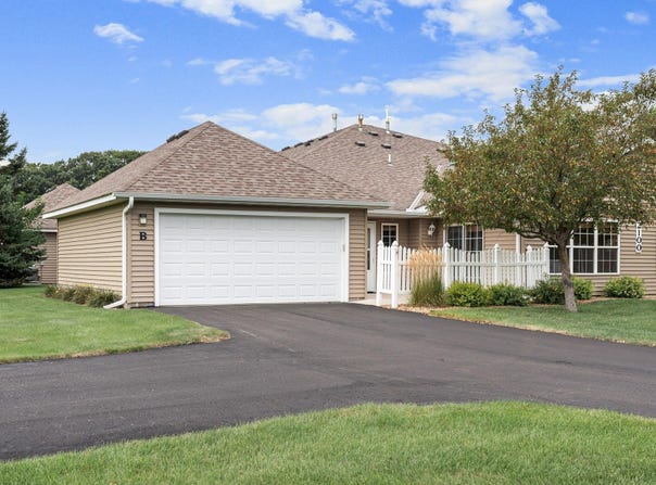 2100 Burr Oak Dr, Austin, MN 55912