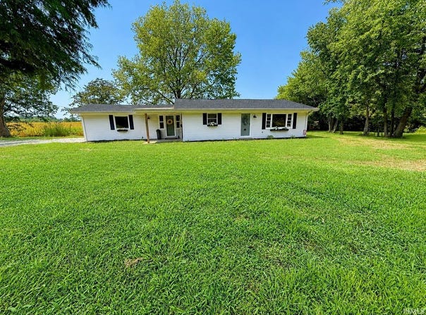 422 N Plank Road, Boonville, IN 47601