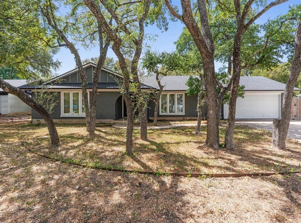 1002 Penny Ln, Round Rock, TX 78681