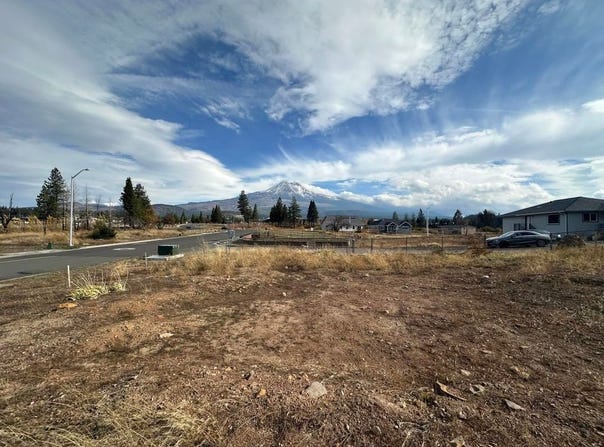 1180 Crestmore Ave., Weed, CA 96094
