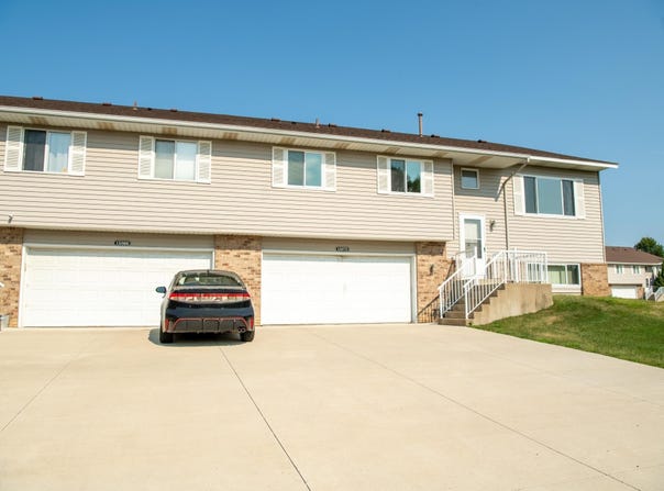 15872 Granada Avenue, Apple Valley, MN 55124