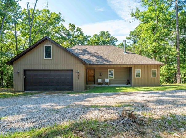914 Oakgrove Rd, Royal, AR 71968