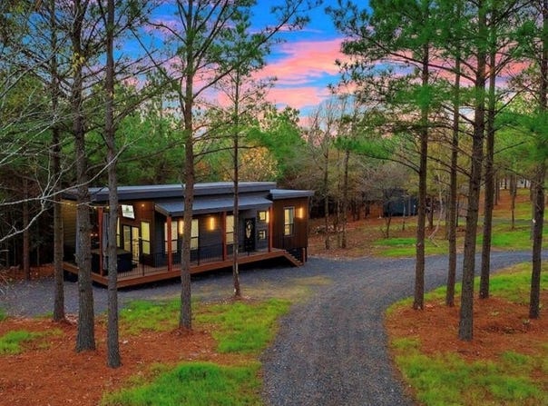 934 LUKFATA FORK Trail, Broken Bow, OK 74728