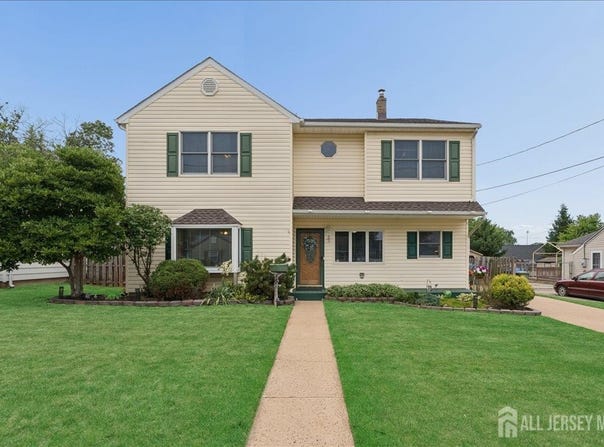45 Walnut Street, Edison, NJ 08817