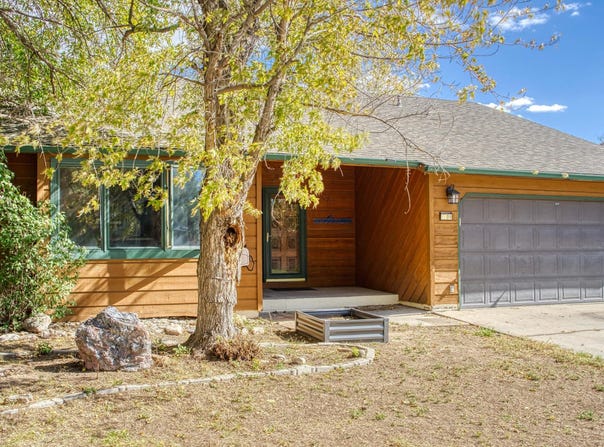 3309 Fitzpatrick Dr, Gillette, WY 82718