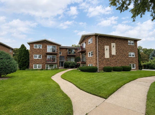 5629 6th Avenue, Countryside, IL 60525