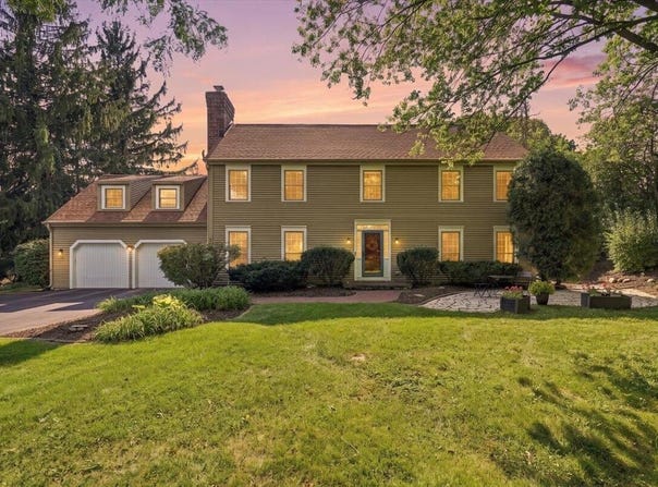 2915 Willaura Ct, Brookfield, WI 53005