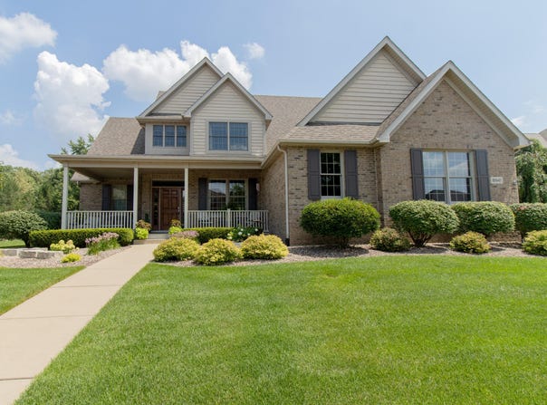 8941 Crooked Bend, St. John, IN 46373