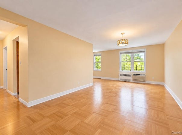 3901 Independence Avenue, Bronx, NY 10463