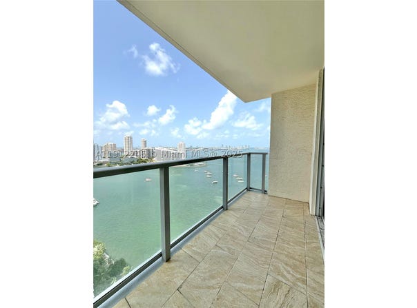 1155 BRICKELL BAY DR, Miami, FL 33131