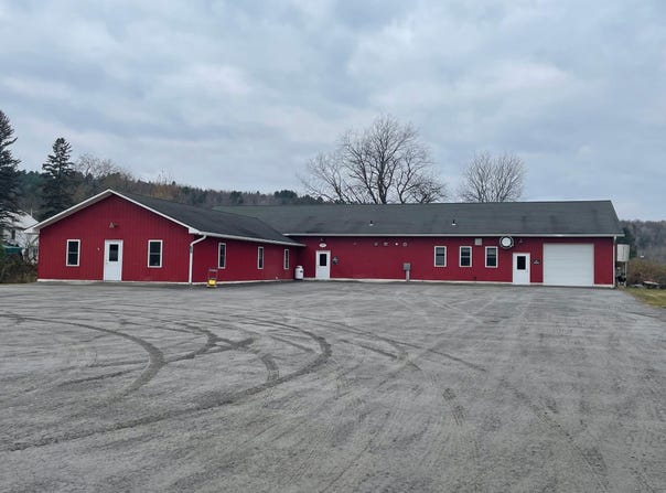 100 Cherry Tree Hill Lane, Barton, VT 05822